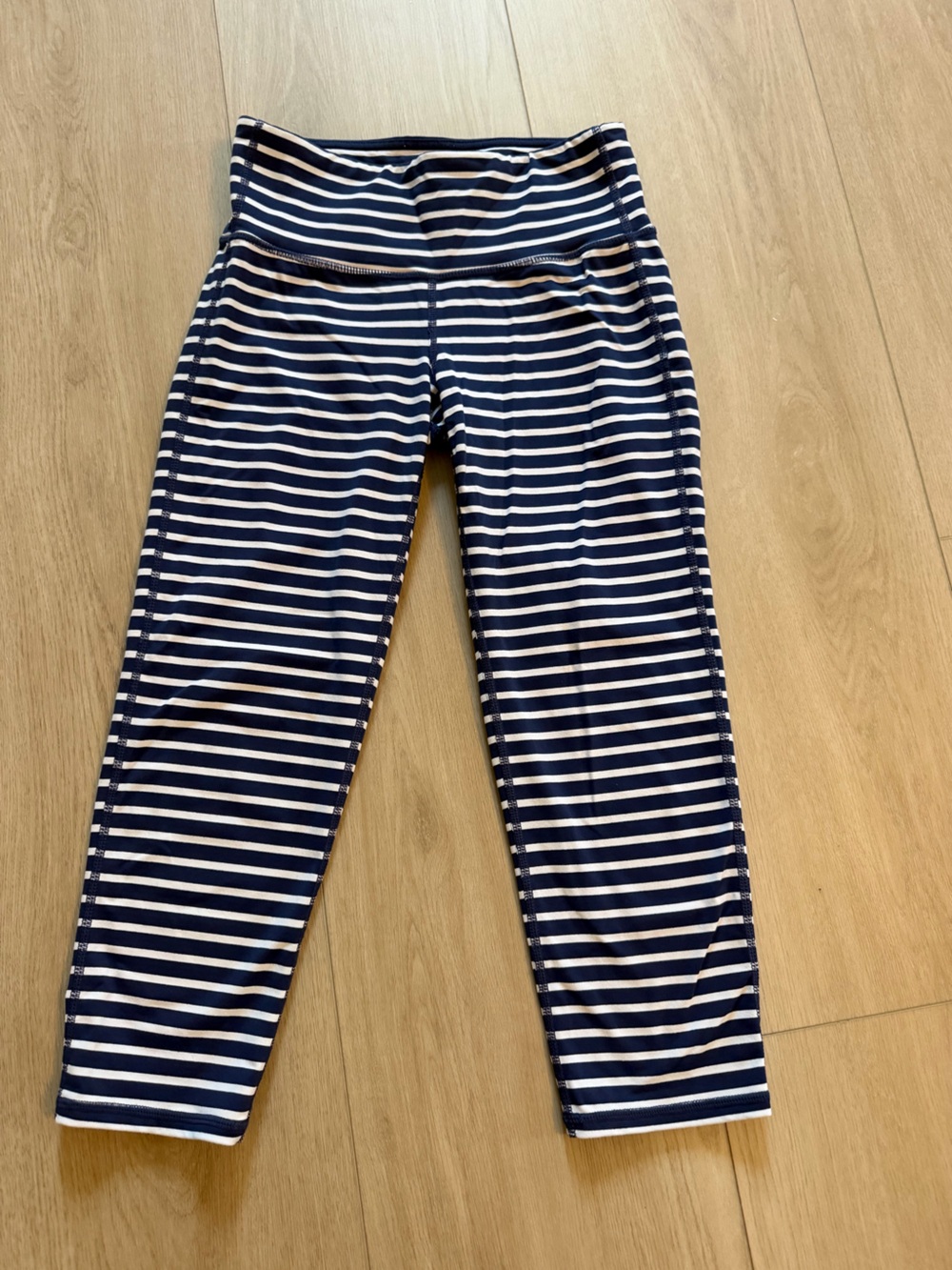Athleta Chaturanga Navy & White Striped Yoga Capri Leggings XS